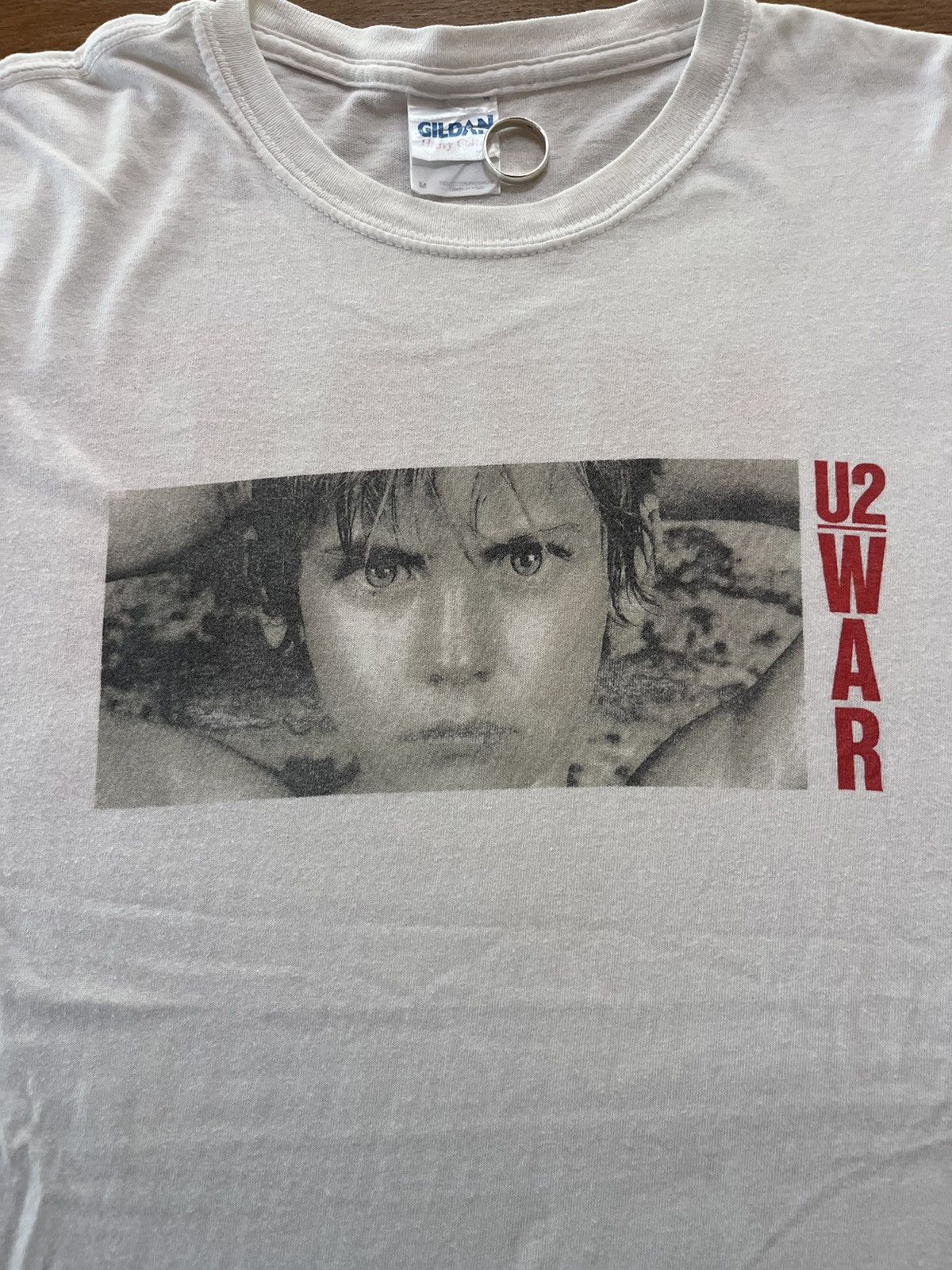 Band Tees × Vintage Vintage U2 WAR Album Band 00’sTshirt Size US M / EU 48-50 / 2 - 4 Thumbnail