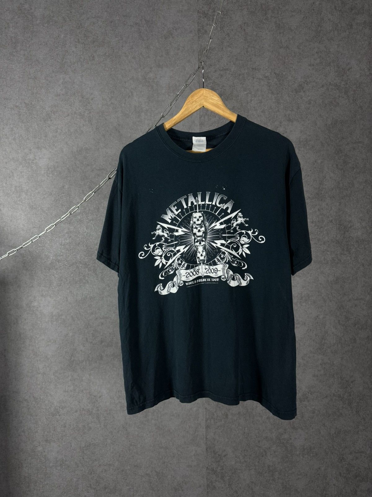 Metallica Metallica 2009 rock band overprinted tour tee Size US L / EU 52-54 / 3 - 1 Thumbnail