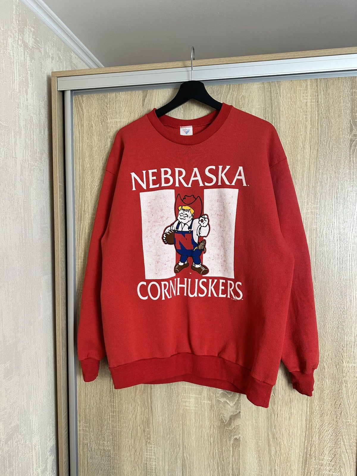 NCAA 🔥 Nebraska Cornhuskers NFL NCAA Vintage Sweatshirt Football Size US XL / EU 56 / 4 - 1 Thumbnail