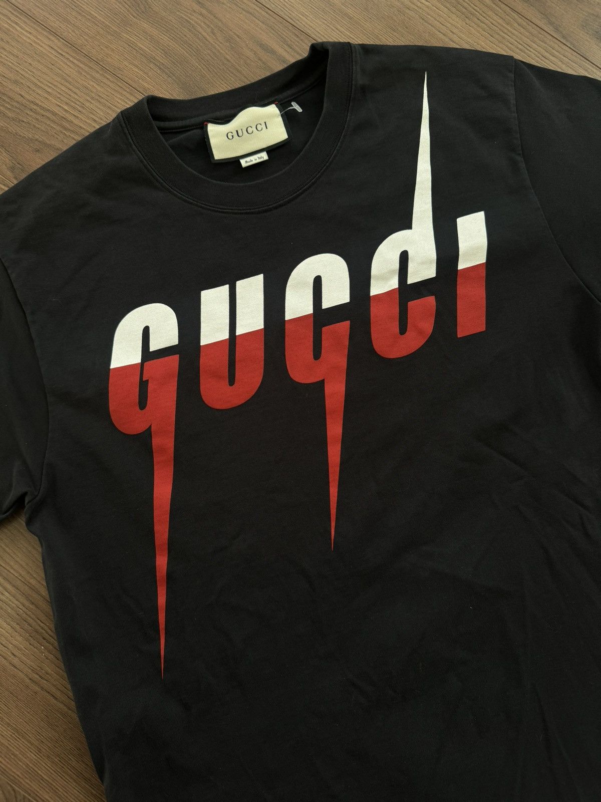 Gucci Gucci blade logo t-shirt Size US S / EU 44-46 / 1 - 2 Thumbnail