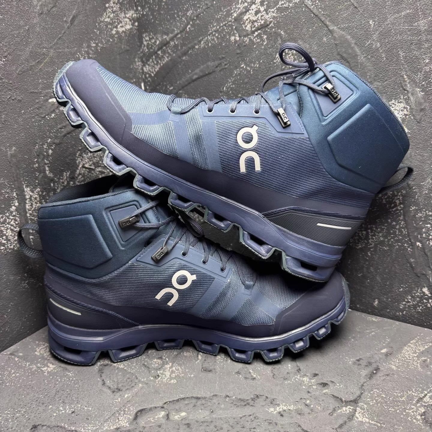 On OnRunningLightweight High-Top Running Shoes, Navy Blue Q10 Size US 11 / EU 44 - 4 Thumbnail