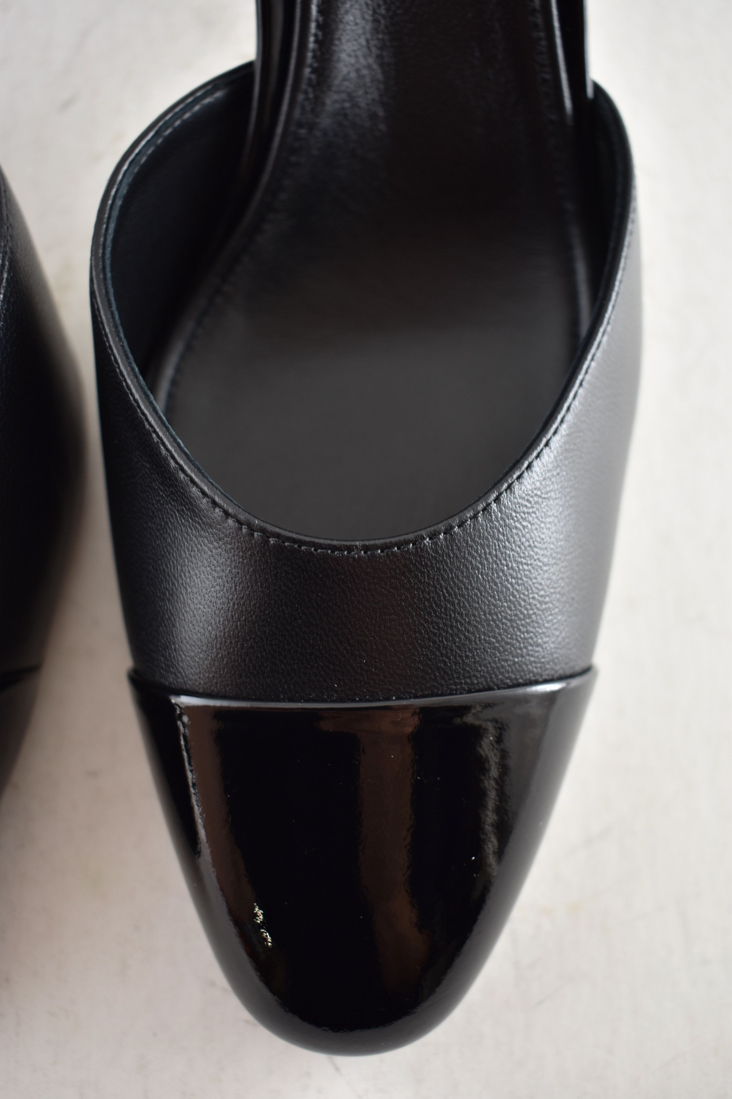 Chanel 26A Blazy Red Apple Sling CC Logo Slingback Heel Pump 39 Size US 9 / IT 39 - 10 Thumbnail