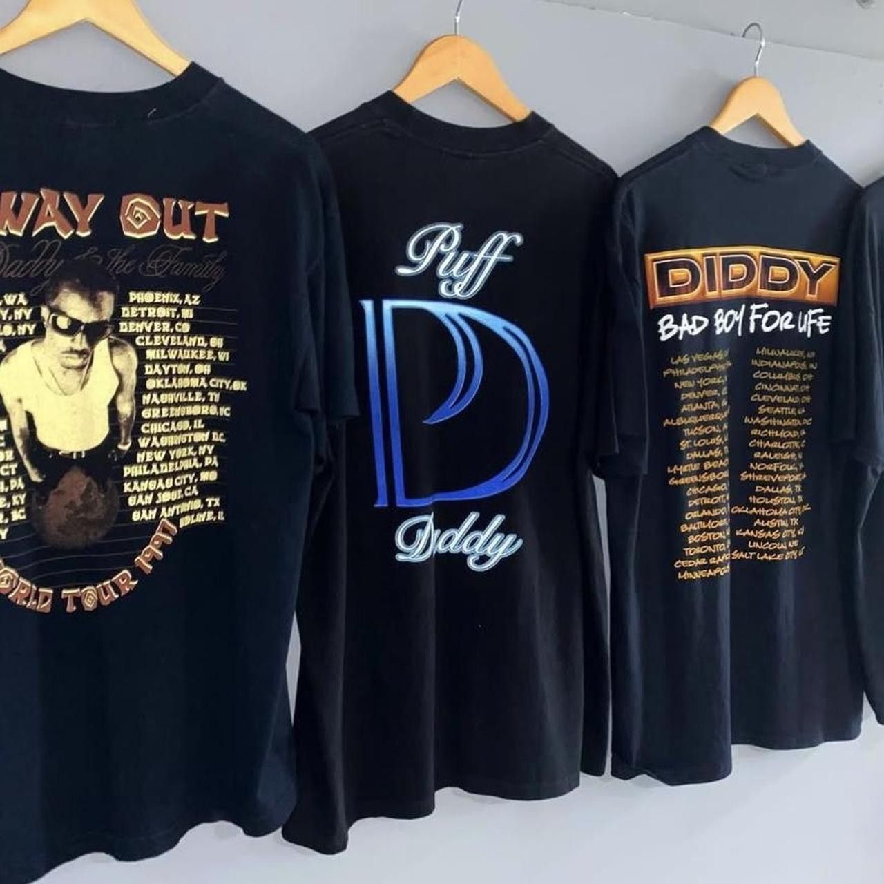 Vintage Diddy & Bad Boy puffy tour tee collection Size US L / EU 52-54 / 3 - 5 Thumbnail
