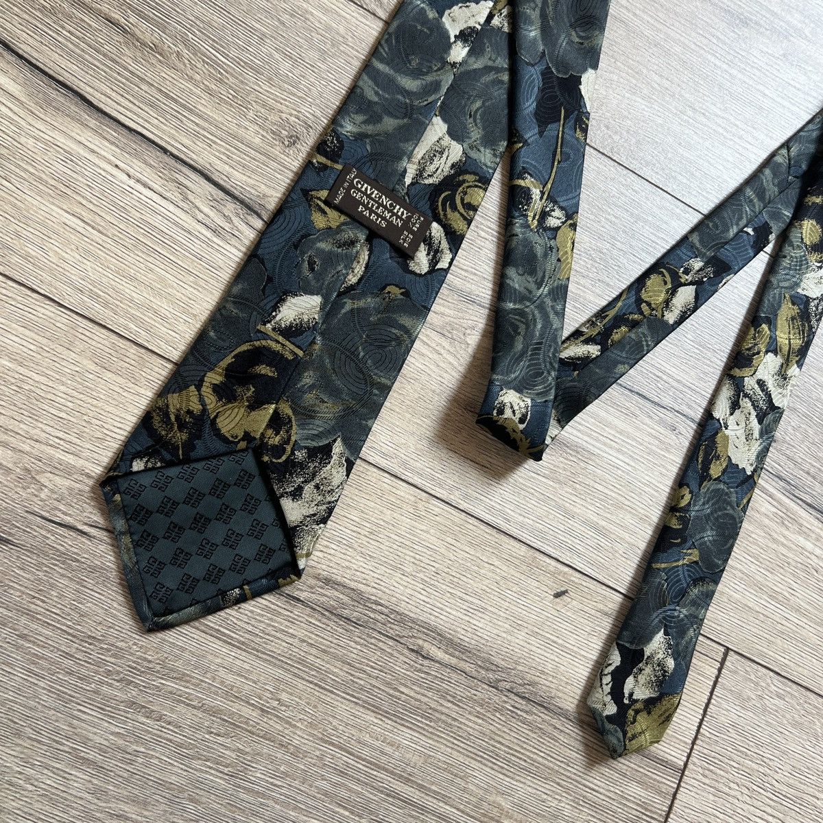 Givenchy Vintage Givenchy Tie Silk 100% Floral Size ONE SIZE - 6 Thumbnail