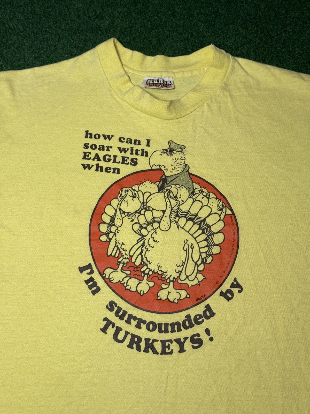 Hanes Vtg 70s 80s Surrounded By Turkeys Soar With Eagles T Shirt Size US L / EU 52-54 / 3 - 2 Thumbnail