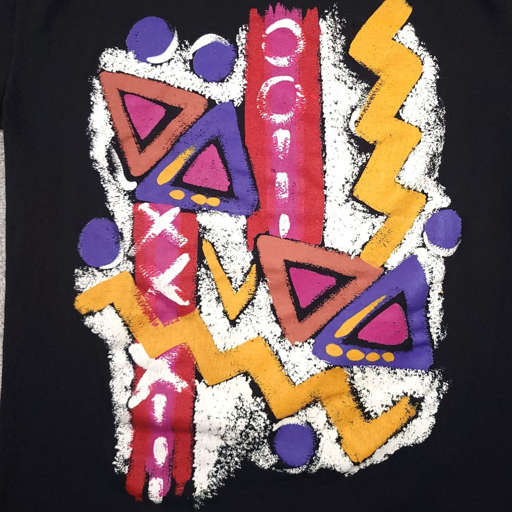 Vintage VINTAGE Marika T-Shirt Mens OSFA All Over Print Black Art Painting Abstract 90s USA Size US XL / EU 56 / 4 - 4 Thumbnail