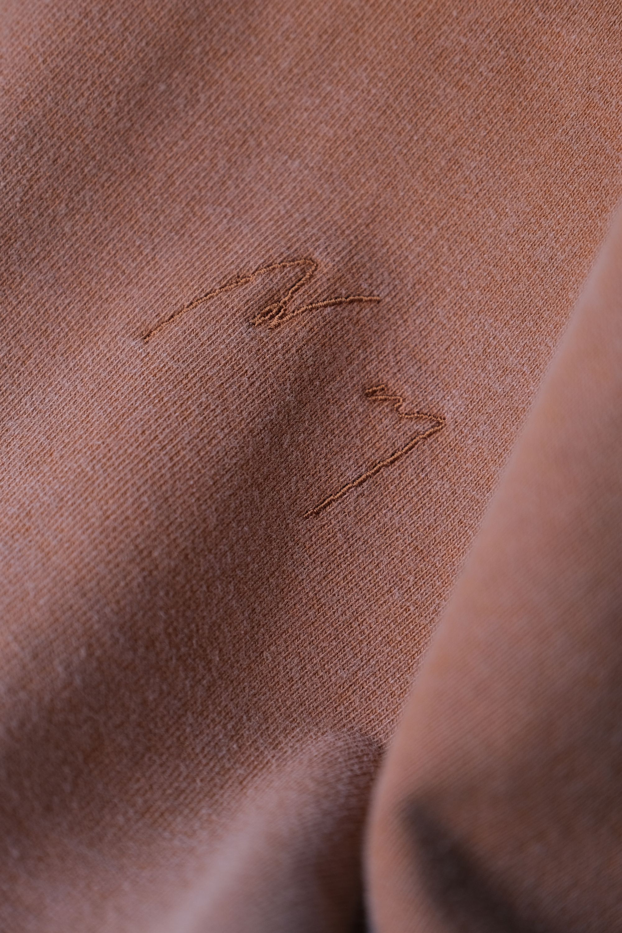 Other ANCELLM EMBROIDERY UNEVEN OVER SWEAT SHIRT (TERRACOTTA) Size US M / EU 48-50 / 2 - 4 Thumbnail