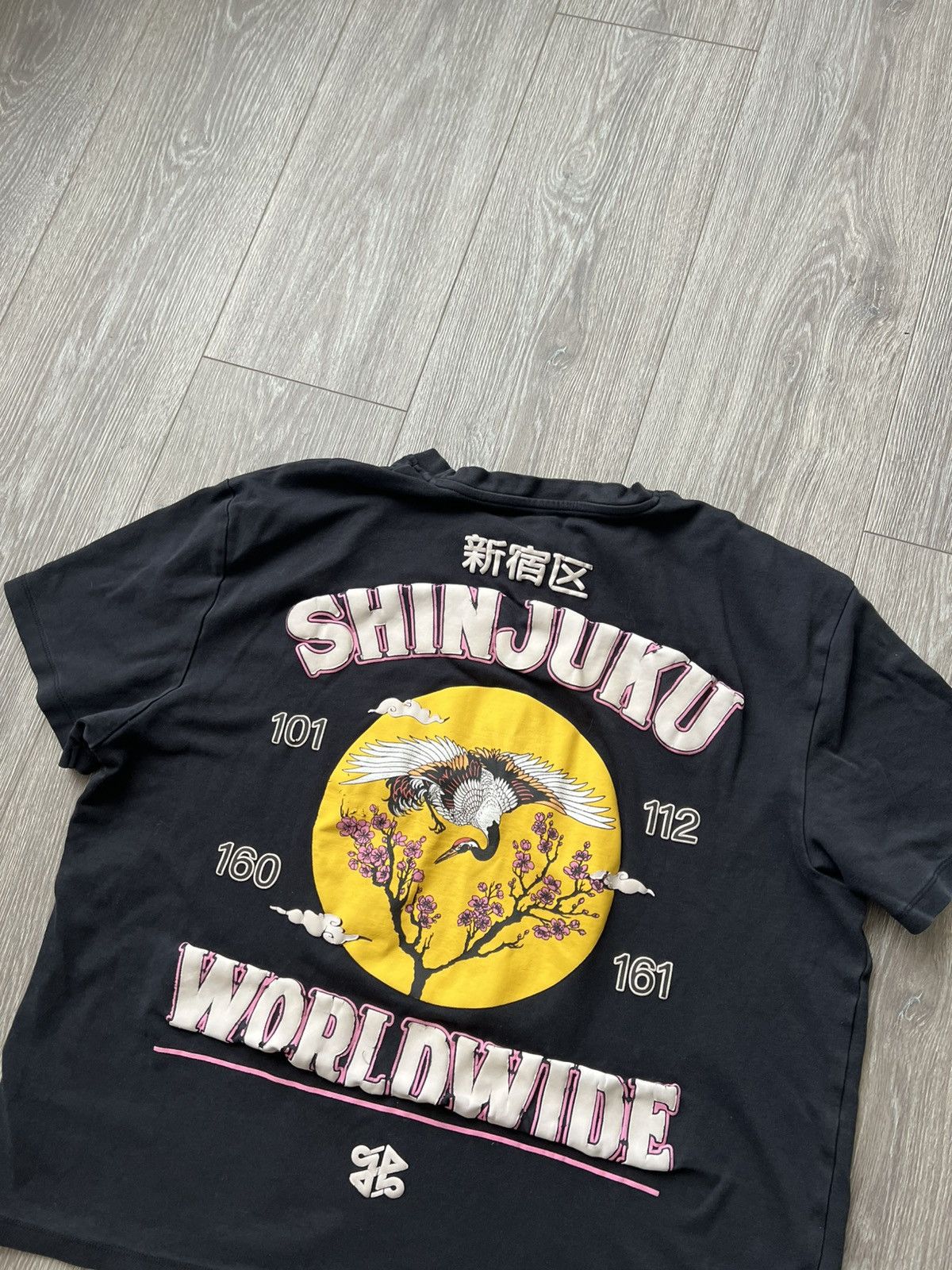 Japanese Brand Japan Shinjuku Worldwide Tee T-Shirt Size US XL / EU 56 / 4 - 2 Thumbnail