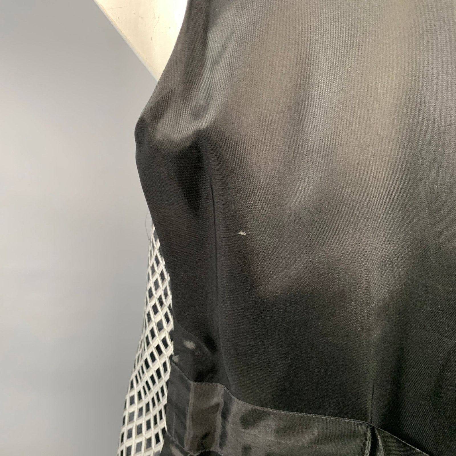 XL Black White Grey Diamond Jacquard Vest