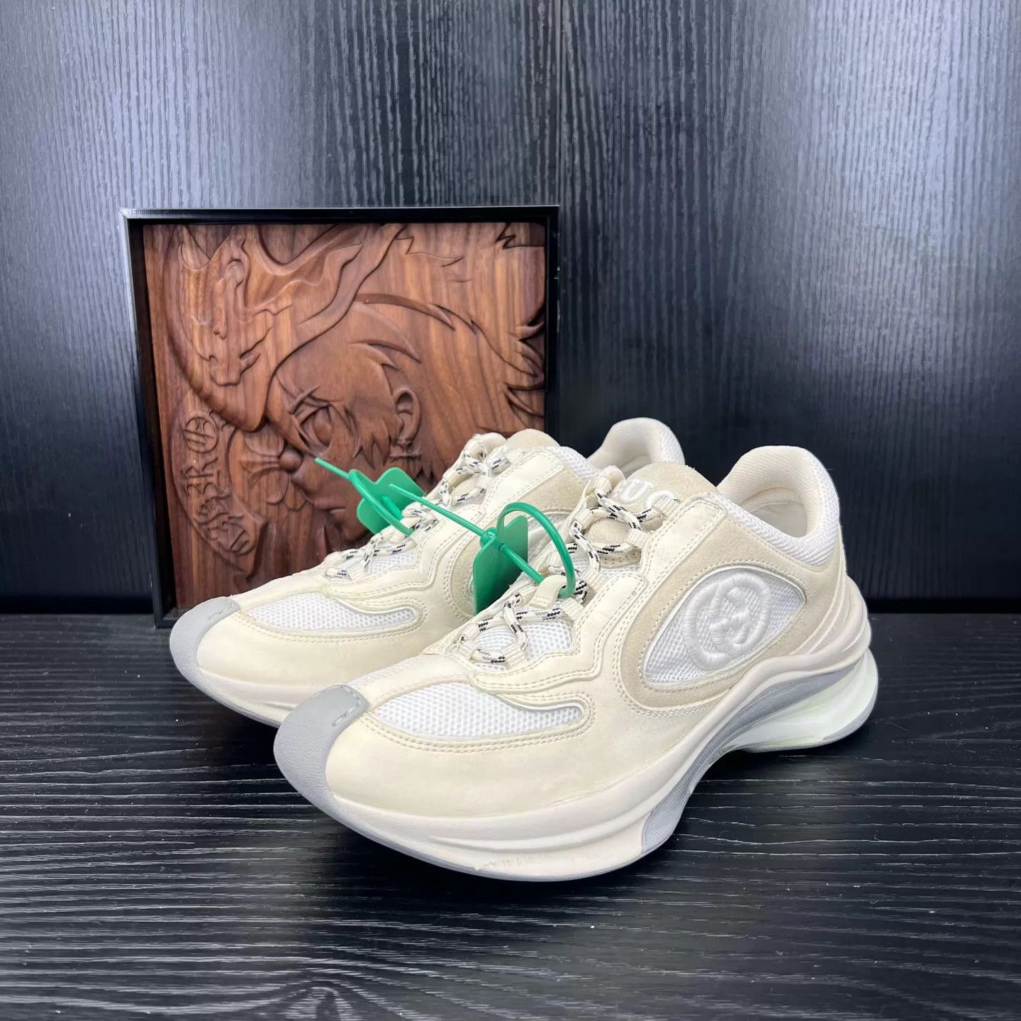 Gucci Gucci Run Cream Women's 37.5 Sneaker Size US 7 / IT 37 - 1 Thumbnail