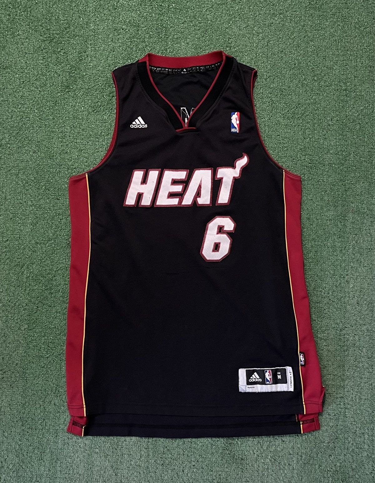 Adidas × NBA NBA Jersey Miami Heat Lebron James Vintage Size US M / EU 48-50 / 2 - 1 Thumbnail