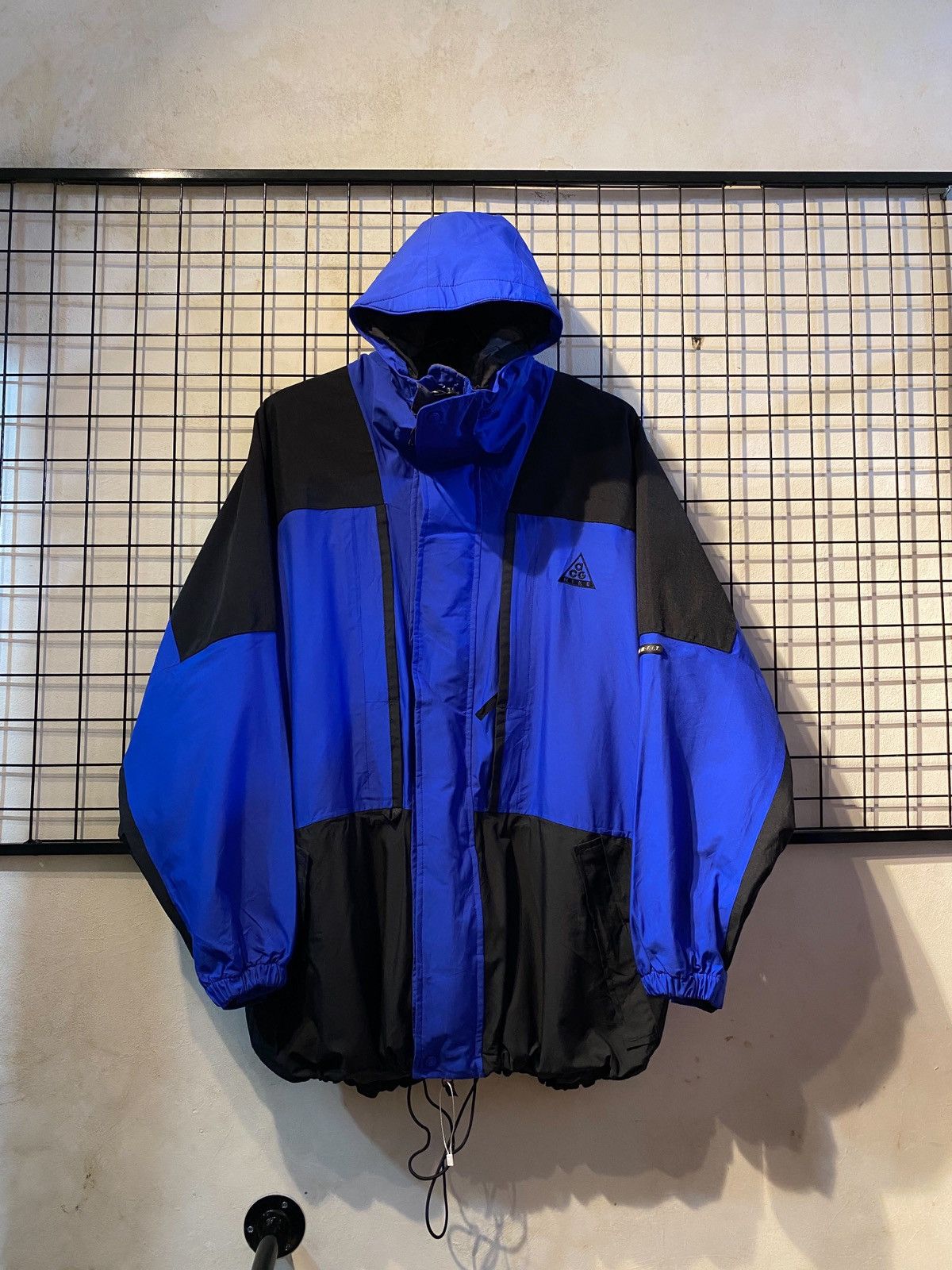 If Six Was Nine × Nike ACG Vintage Nike ACG Strorm-Fit Outdoor Jacket Size US L / EU 52-54 / 3 - 2 Thumbnail