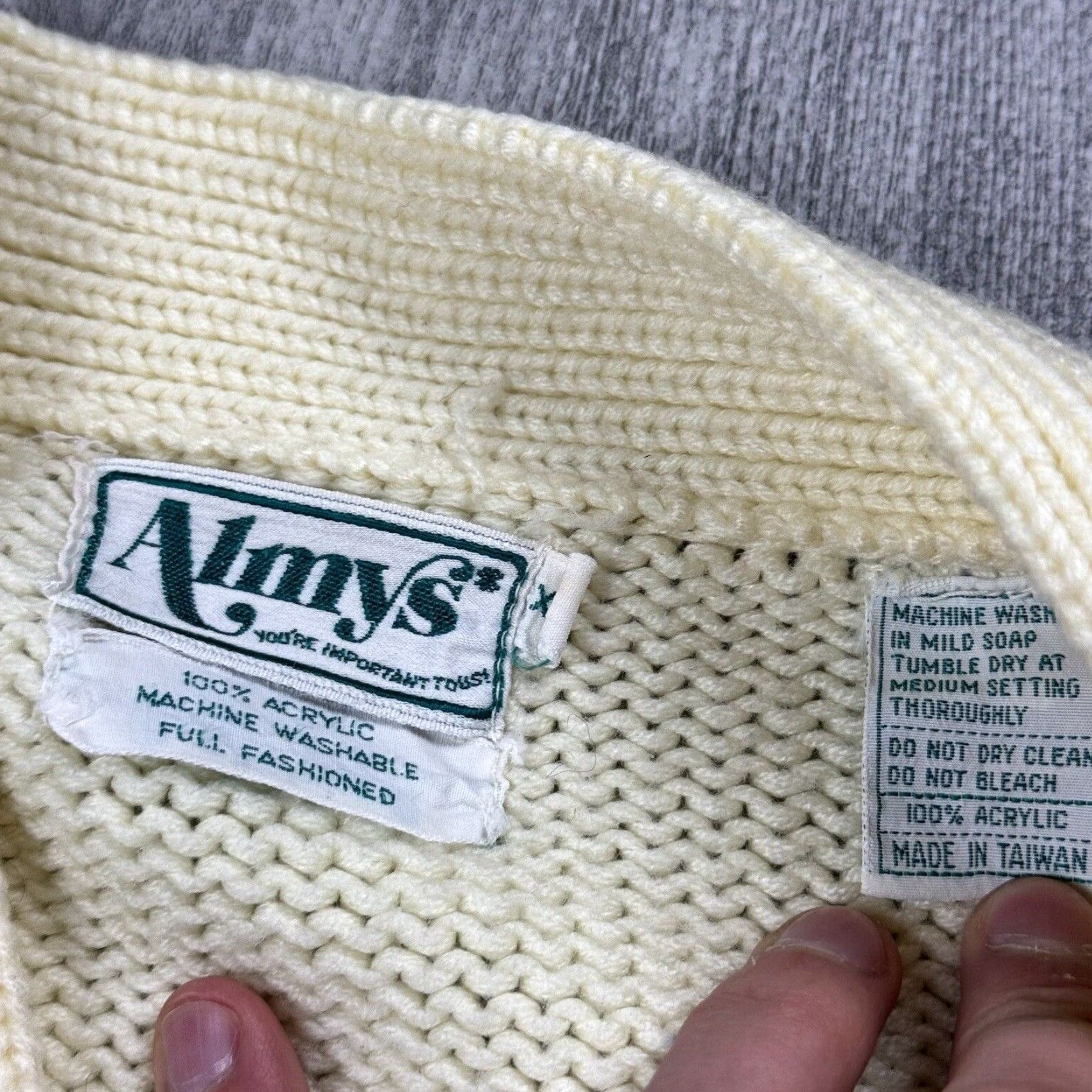 Vintage VINTAGE ALMY'S 80s IVORY CABLE KNIT BUTTON CARDIGAN XL WOMENS PREPPY Size XL / US 12-14 / IT 48-50 - 3 Thumbnail