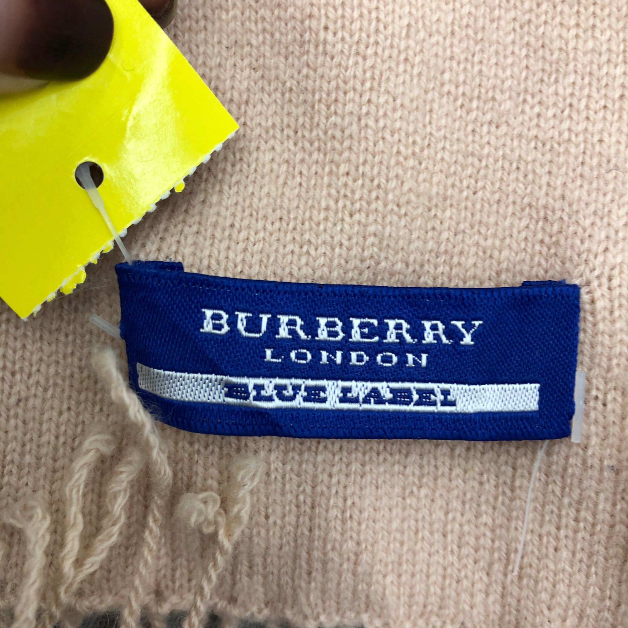 Burberry Vintage Burberry Scarf Muffler Wool Cashmere Scarves Size ONE SIZE - 5 Thumbnail