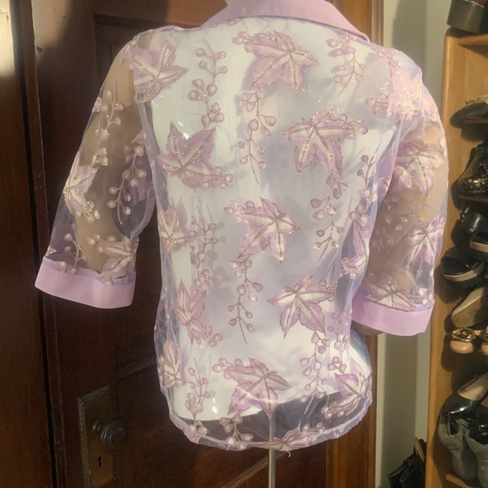 Vintage Y2K 90’s lilac sheer blouse with embroidered golden leaves Size M / US 6-8 / IT 42-44 - 6 Thumbnail