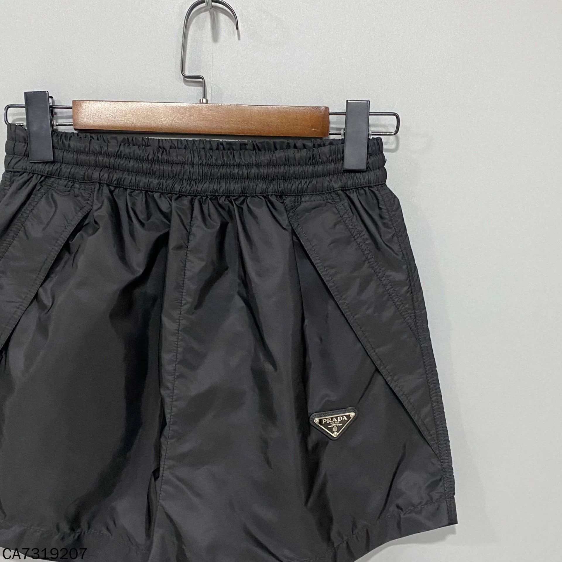 Prada Prada recycled nylon triangle logo black short Size 27" / US 4 / IT 40 - 3 Thumbnail