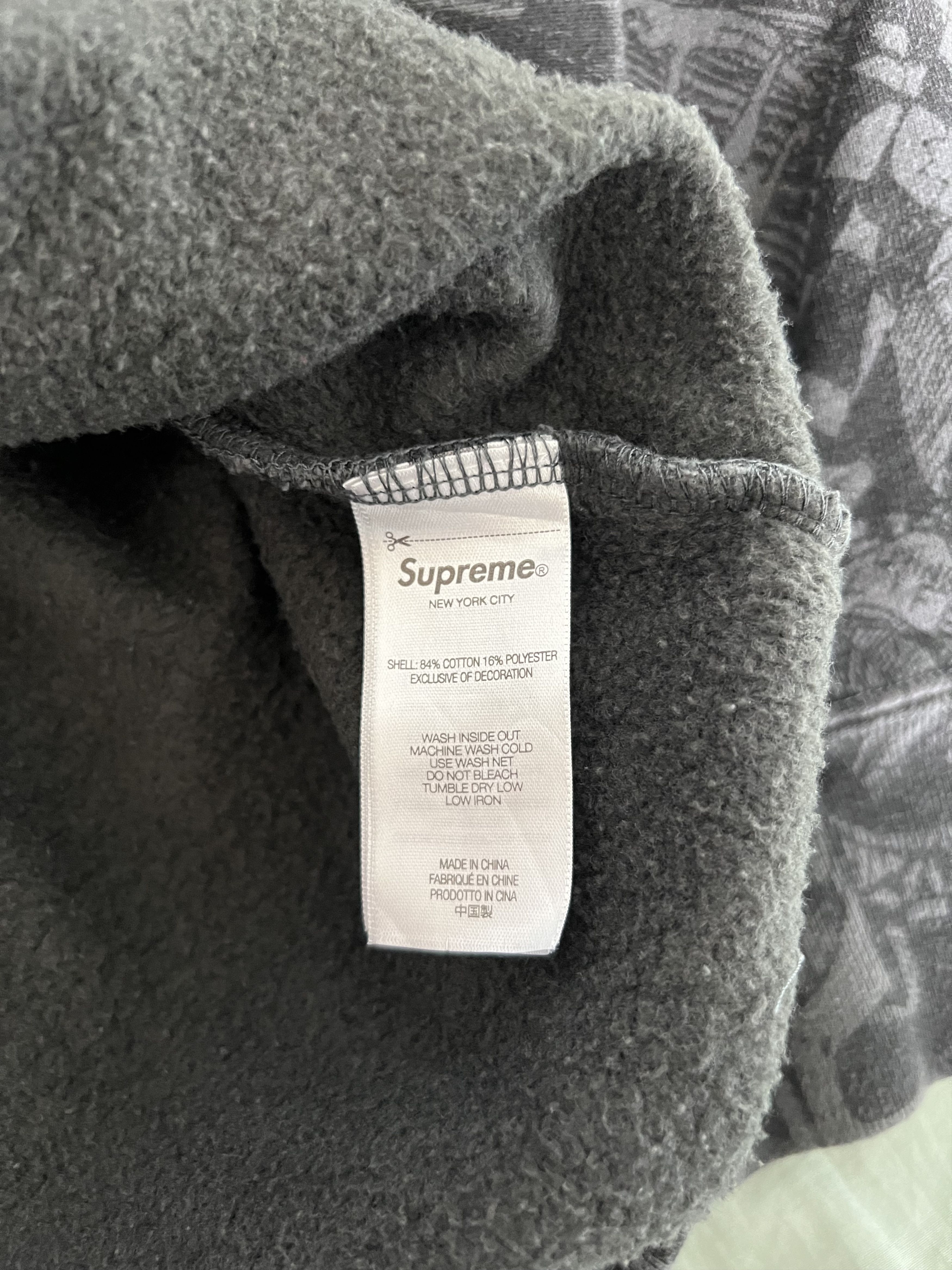 Supreme Supreme Liberty Hooded Sweatshirt in Washed Black Size US XL / EU 56 / 4 - 8 Thumbnail