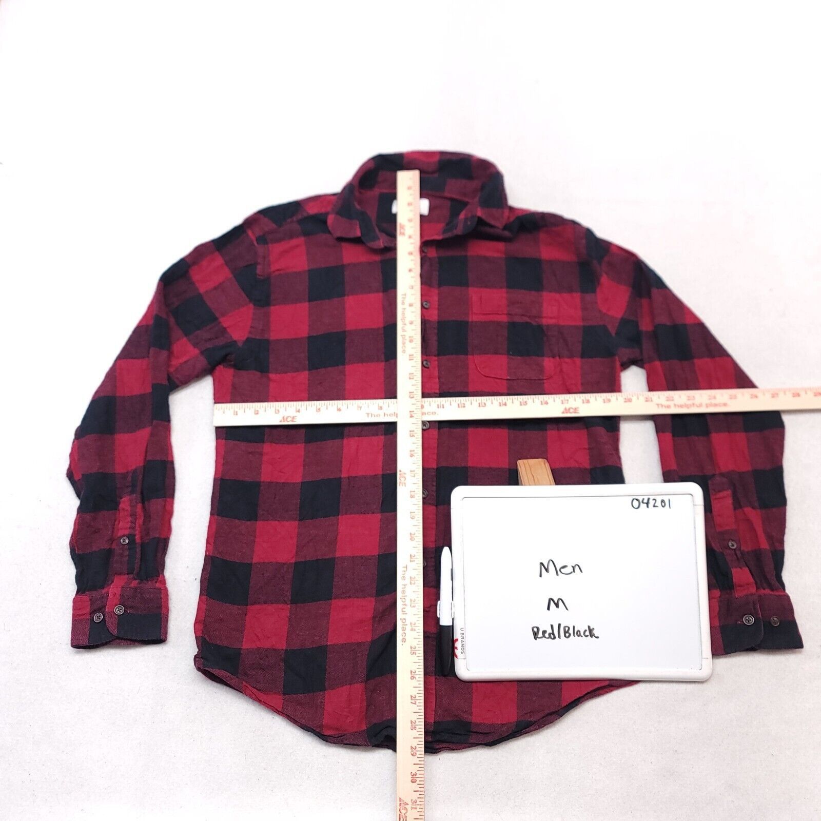 Croft & Barrow Croft & Barrow Buffalo Check Flannel Shirt Mens Size M Red Size US M / EU 48-50 / 2 - 6 Thumbnail