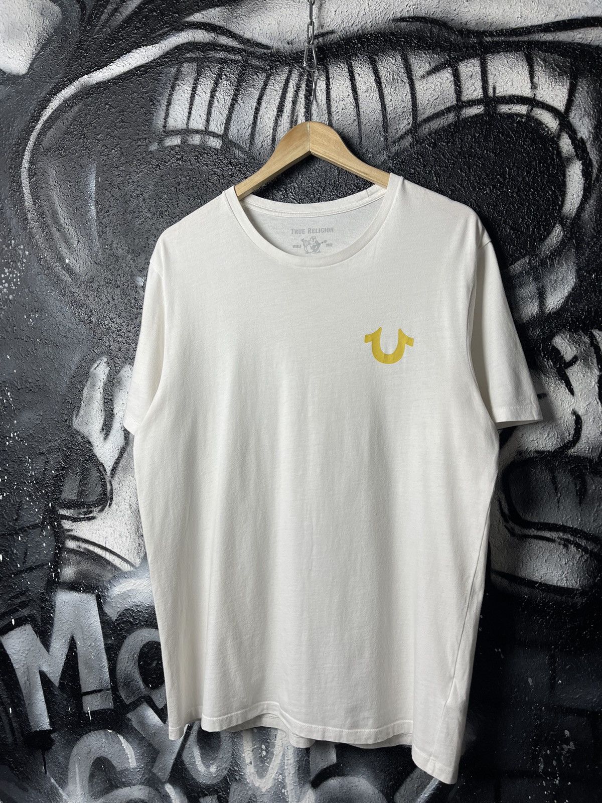 True Religion True Religion Y2K Back Logo White T-Shirt Mens Size Large Size US L / EU 52-54 / 3 - 2 Thumbnail