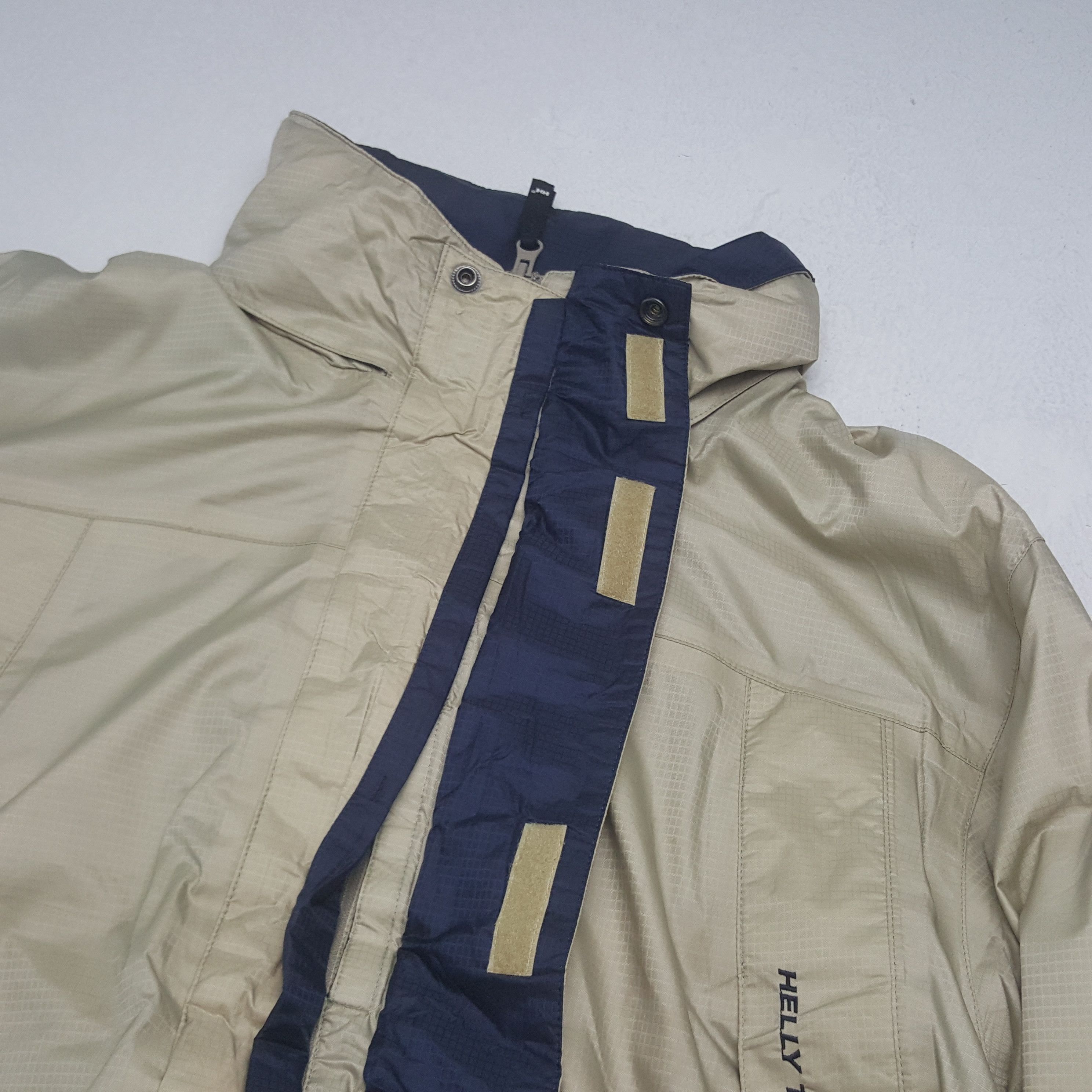 Helly Hansen Vintage Helly Hansen Tach Windbreaker Jacket Size US L / EU 52-54 / 3 - 6 Thumbnail