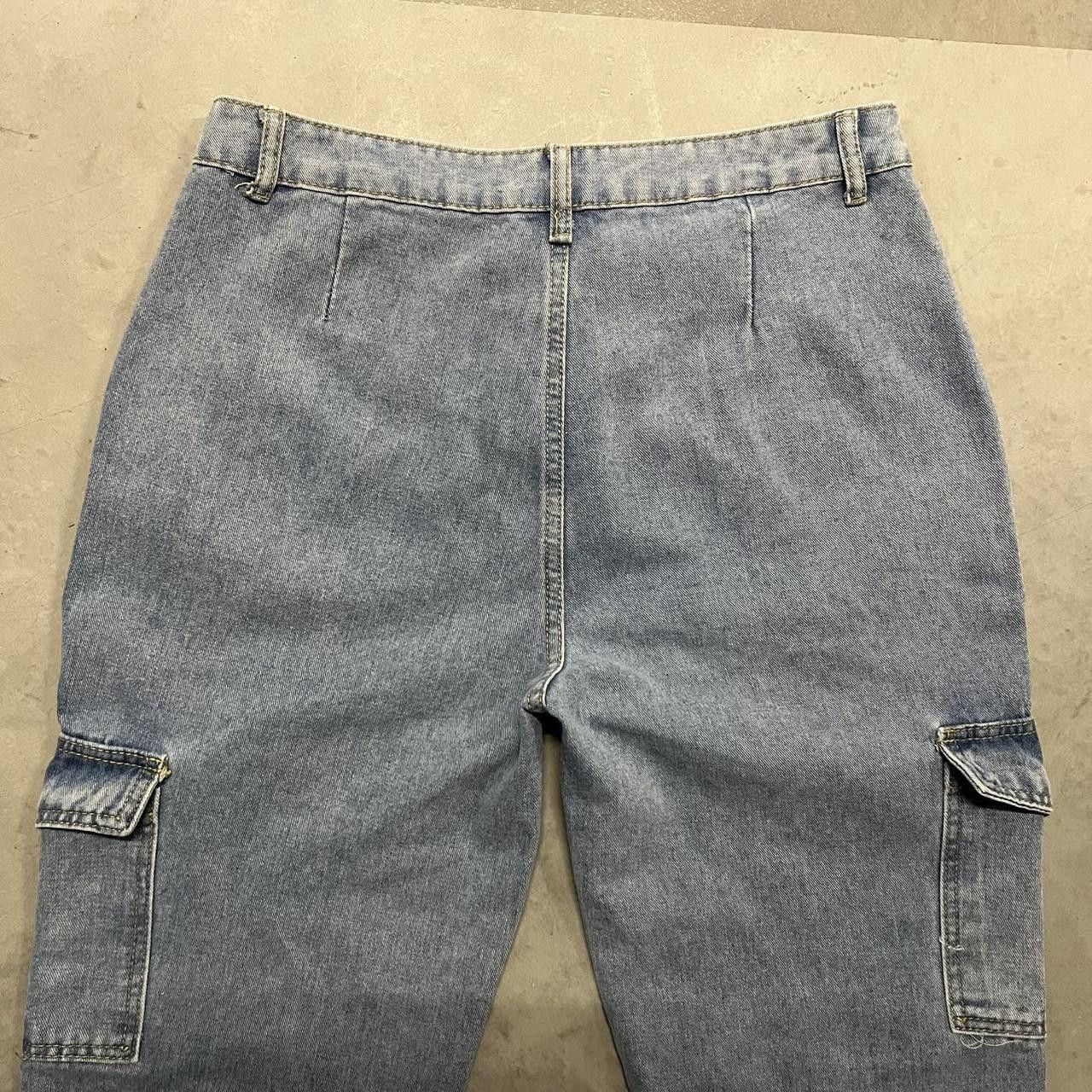 Vintage Crazy Vintage Y2K/2000s High-waisted, wide-leg, blue denim cargo jeans with a distressed finish! Size US 32 / EU 48 - 5 Thumbnail