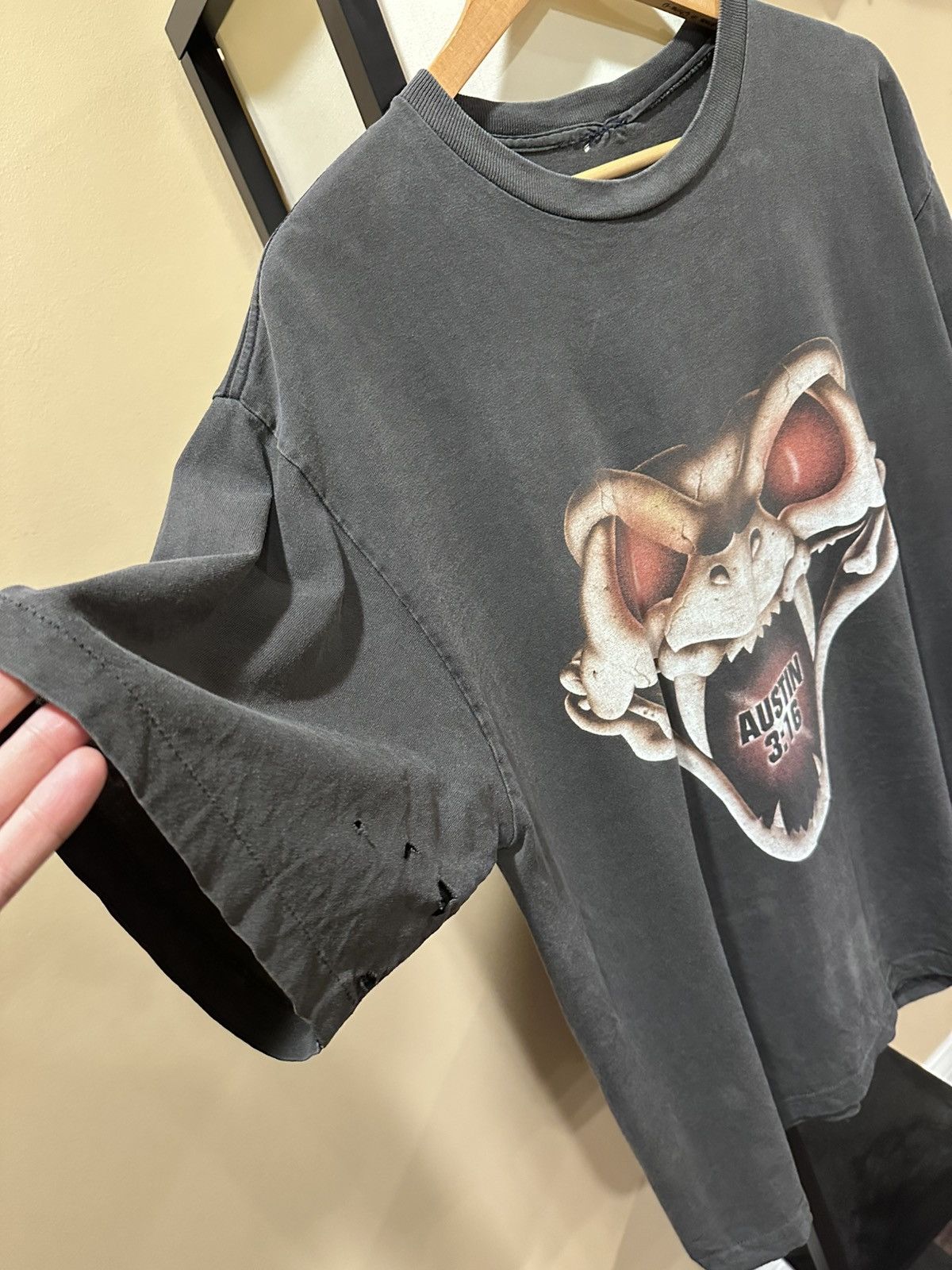 Vintage Vintage Stone Cold Steve Austin Don’t Trust Anybody WWF Tee Size US XL / EU 56 / 4 - 2 Thumbnail
