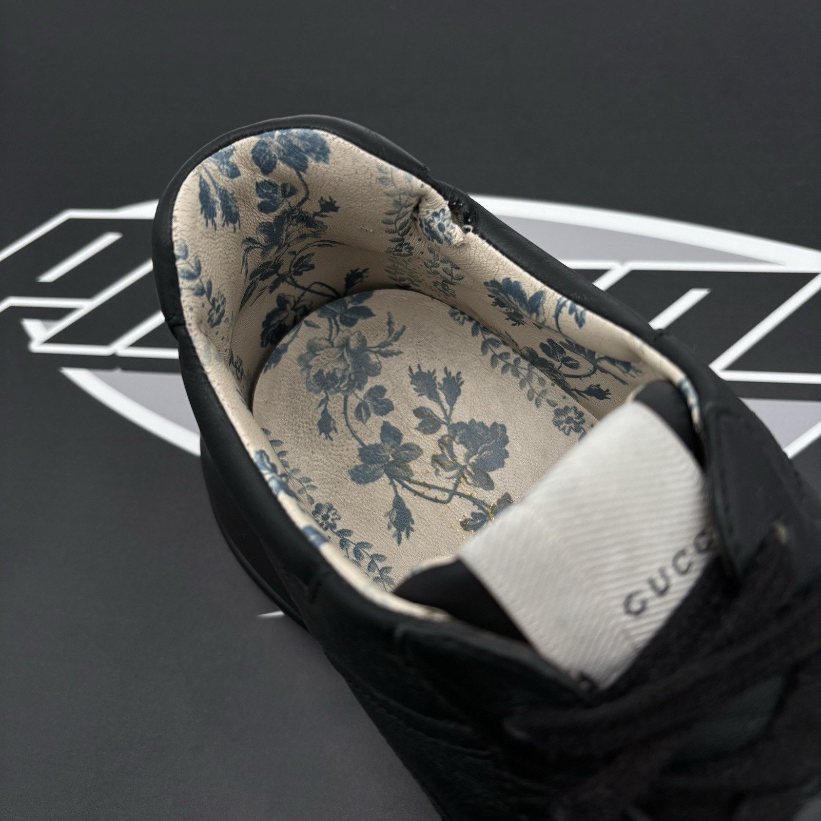 Gucci Gucci Rhyton GG ‘ LA Angels ’ | GOOD CONDITION! Size US 8 / EU 41 - 16 Thumbnail