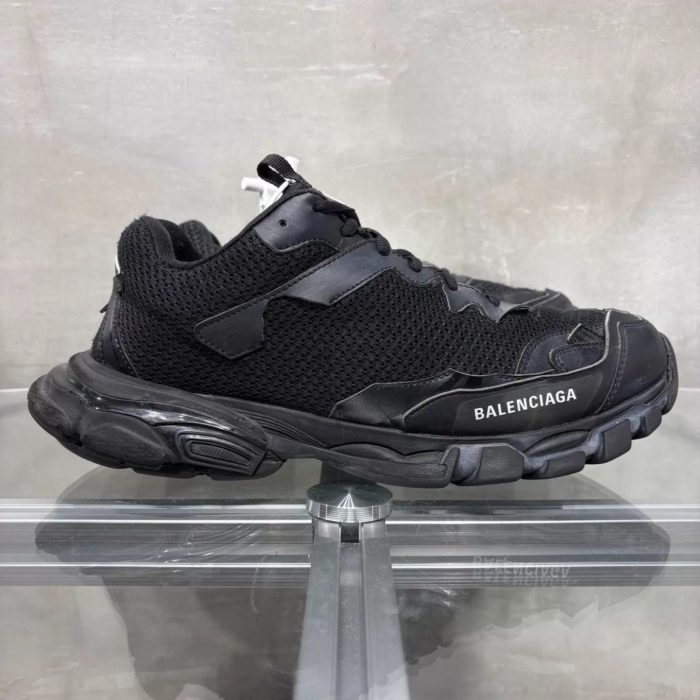 Balenciaga Balenciaga Track 3.0 Distressed Black Sneakers 43 Size US 10 / EU 43 - 4 Thumbnail