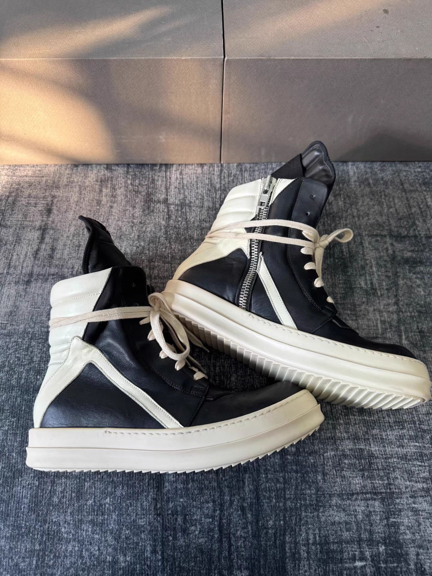 Rick Owens Rick Owens Mainline Triangle Sneakers Size US 8.5 / IT 38.5 - 3 Thumbnail