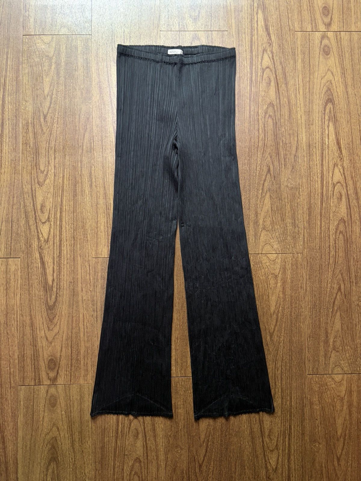 Issey Miyake FREE TAX! Issey Miyake Pleats Please Straight Leg Trousers Size US 31 - 1 Thumbnail