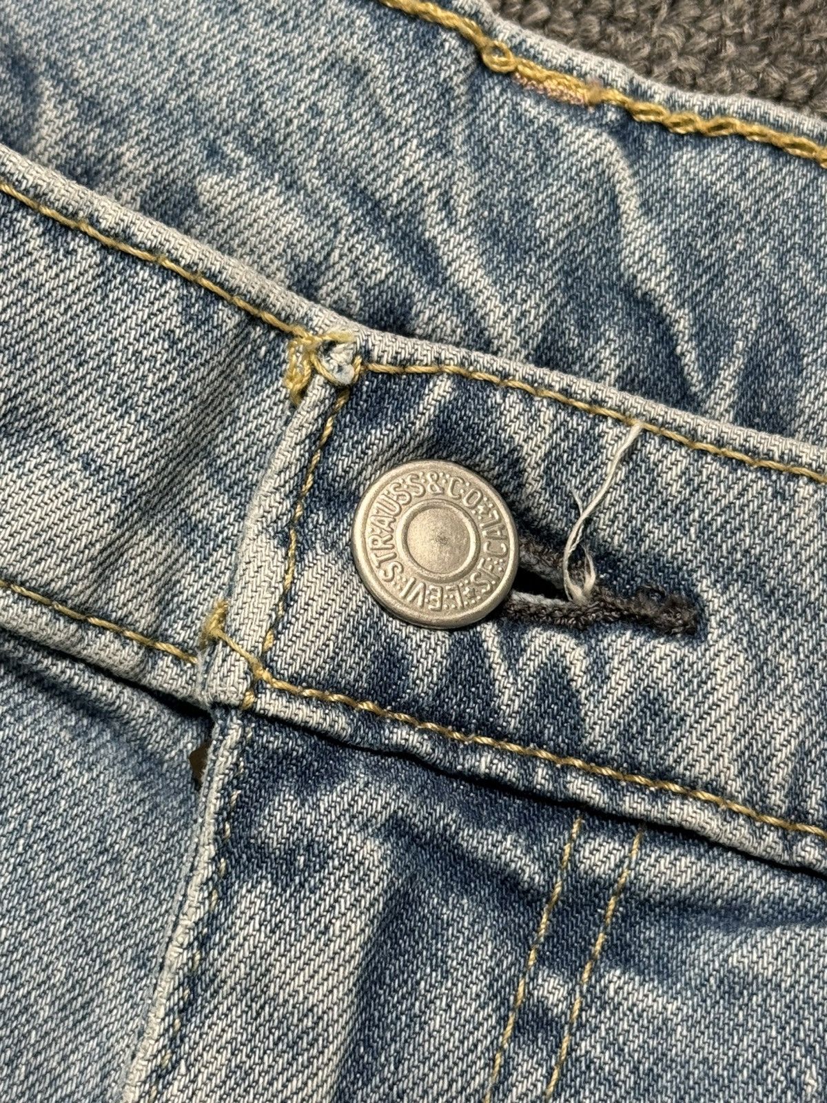 Levi's Levi’s 502 Jeans W36 L32 Light Wash Vintage Distressed Denim Size US 36 / EU 52 - 7 Thumbnail