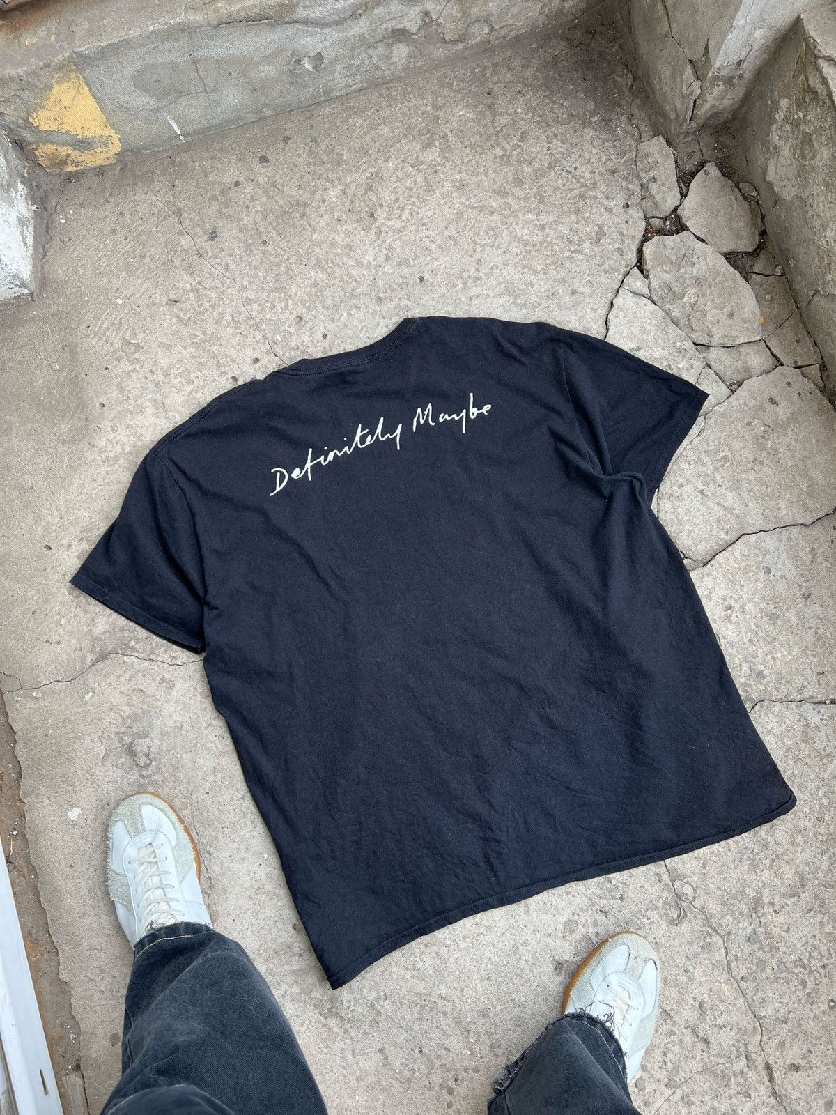 Band Tees Vintage Oasis faded tee Definitely Maybe T Shirt Radiohead Size US XXL / EU 58 / 5 - 2 Thumbnail