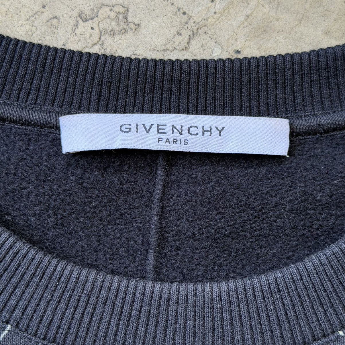 Givenchy Givenchy - 2015 Baby’s Breath Madonna & Child Crewneck Size US XS / EU 42 / 0 - 6 Thumbnail