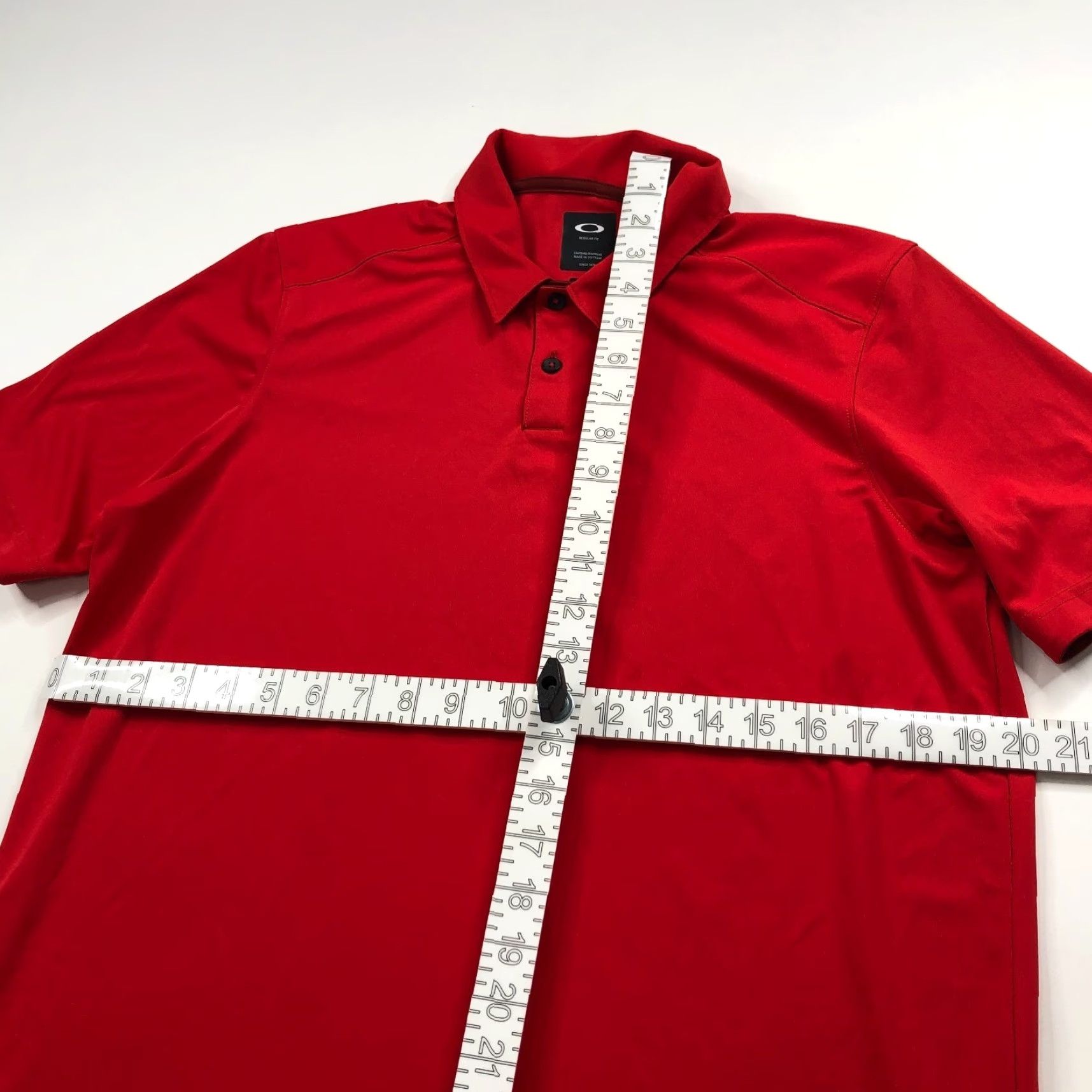 Oakley Oakley Polo Shirt Red Solid Short Sleeve Button Stretch Golf Shirt M Regular Mens Sports Size US M / EU 48-50 / 2 - 3 Thumbnail
