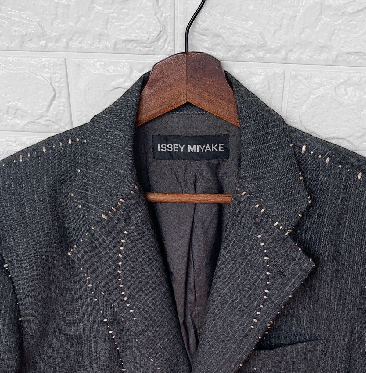 Issey Miyake AW 2005 Issey Miyake Show Hand Stitches Open Thread Blazer Size US M / EU 48-50 / 2 - 10 Thumbnail