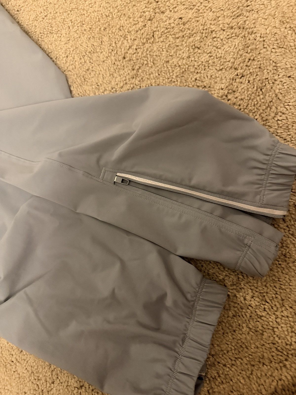 Lululemon Lululemon surge joggers Size US 32 / EU 48 - 5 Thumbnail