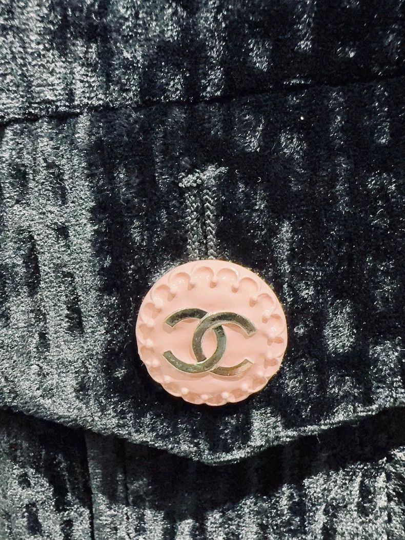 Chanel Chanel 22B velvet jacket 2503-Nextarrow Size XS / US 0-2 / IT 36-38 - 2 Thumbnail