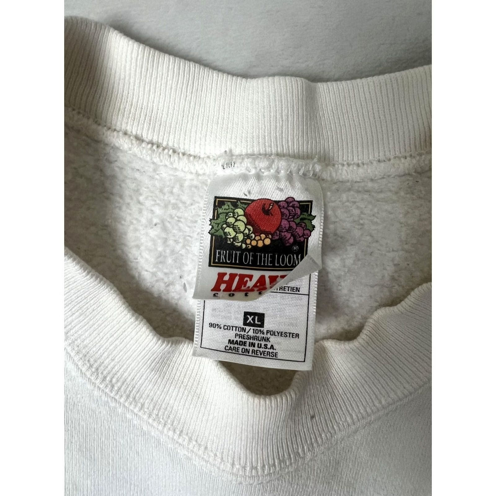 Fruit Of The Loom VINTAGE BJ's Pizza Grill Brewery Sweatshirt Mens XL White Fruit Of The Loom Heavyweight Preshrunk Crew Neck Long Sleeve Graphic Print Brewhouse Size US XL / EU 56 / 4 - 5 Thumbnail