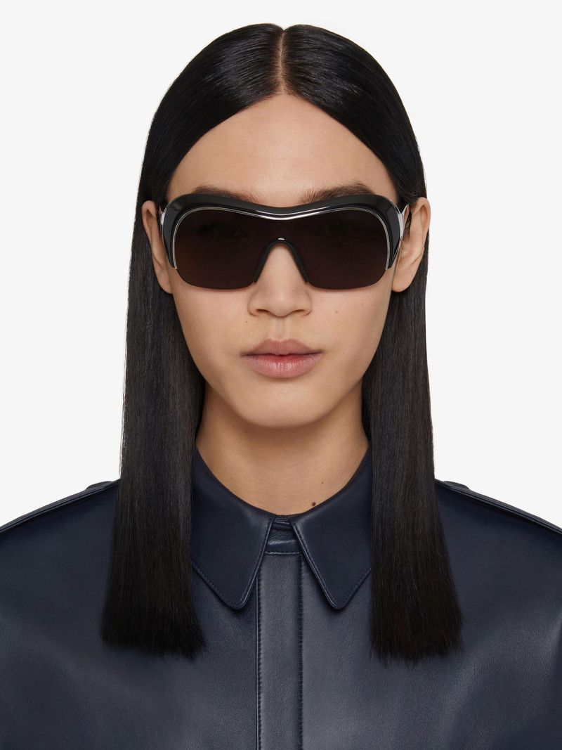 Givenchy o1n1vont0326 Size:OS/Night Bird Unisex Sunglasses in Black Size ONE SIZE - 5 Thumbnail