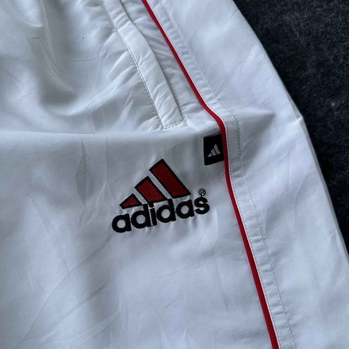 Adidas Vintage Adidas Equipment Baggy Nylon Pant D665 Size US 32 / EU 48 - 4 Thumbnail