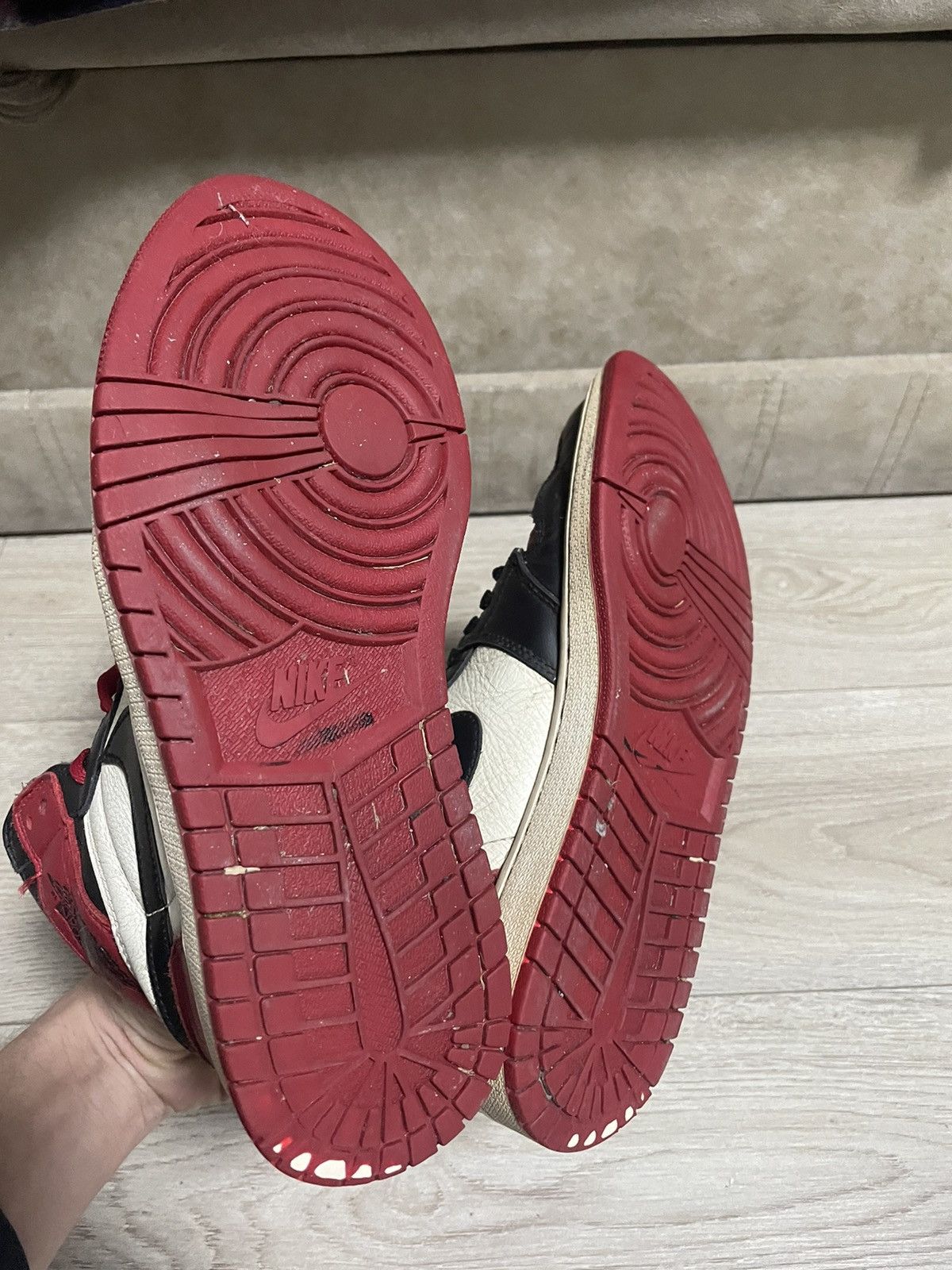 Jordan Brand × Nike Nike Air Jordan 1 Retro OG High “Bred Toe” Size US 9 / EU 42 - 5 Thumbnail