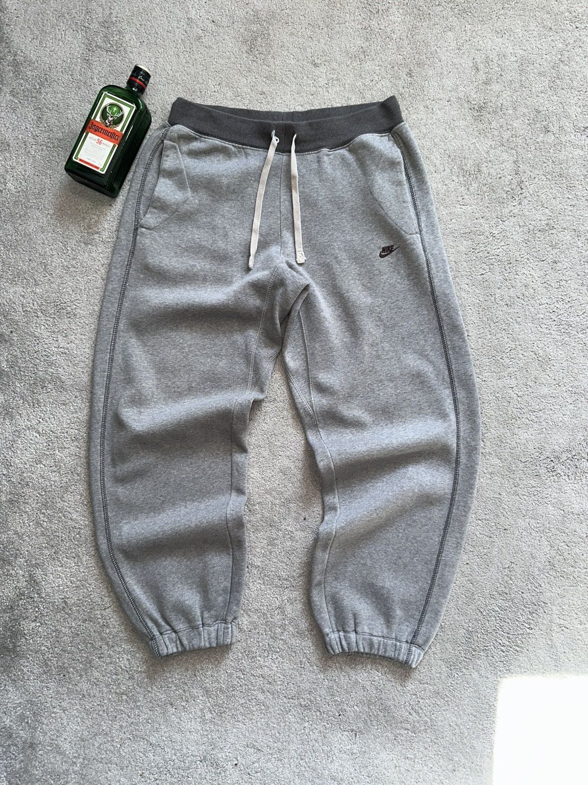 Nike Nike Baggy Sweatpants Swoosh Rap Hip Hop Size US 32 / EU 48 - 1 Thumbnail