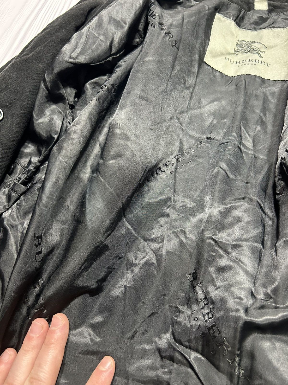 Burberry Burberry London Coat Size M Made In Portugal Size US M / EU 48-50 / 2 - 15 Thumbnail