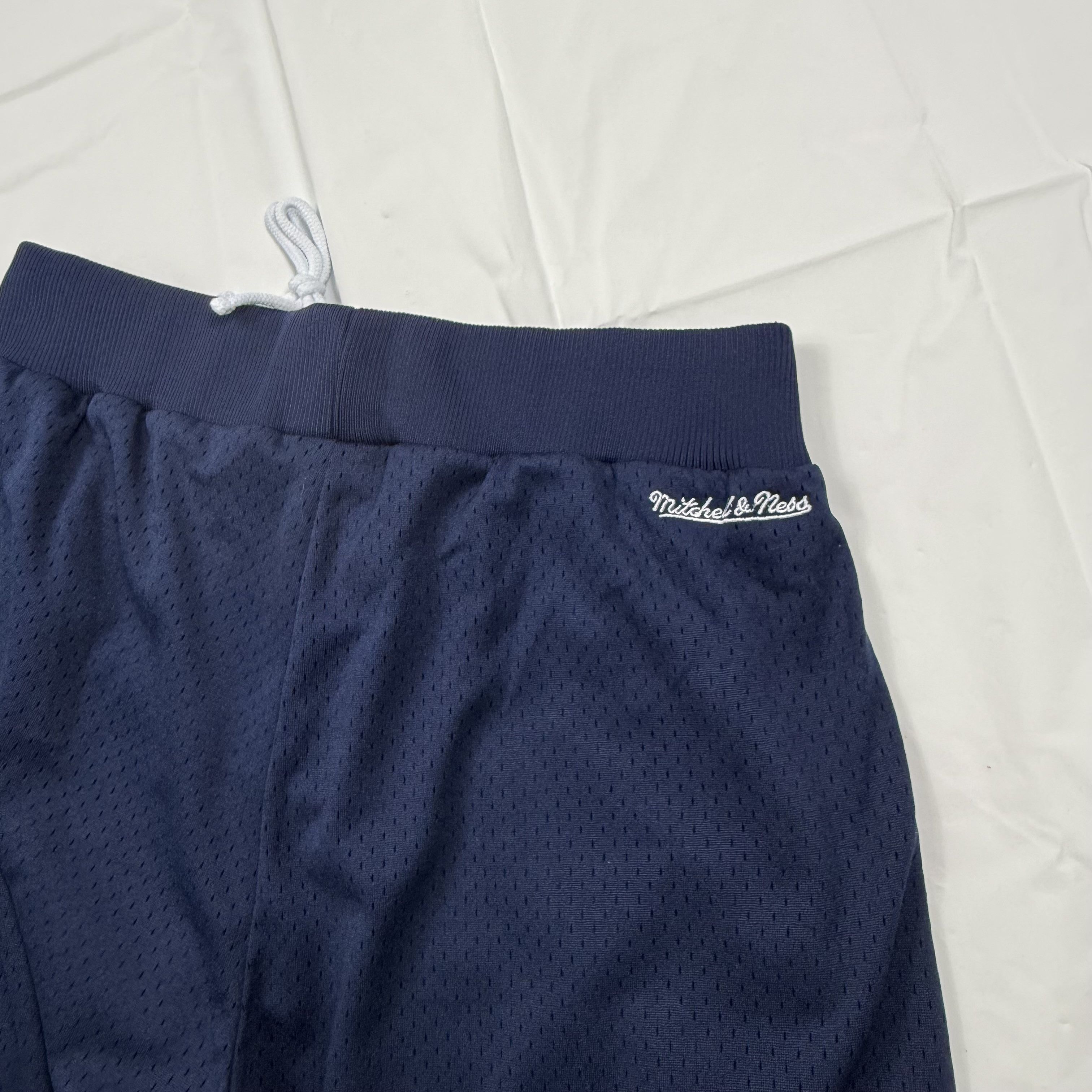 Mitchell & Ness Mitchell & Ness Mens Navy Blue Mesh Basketball Shorts XL New Size US 40 / EU 56 - 11 Thumbnail