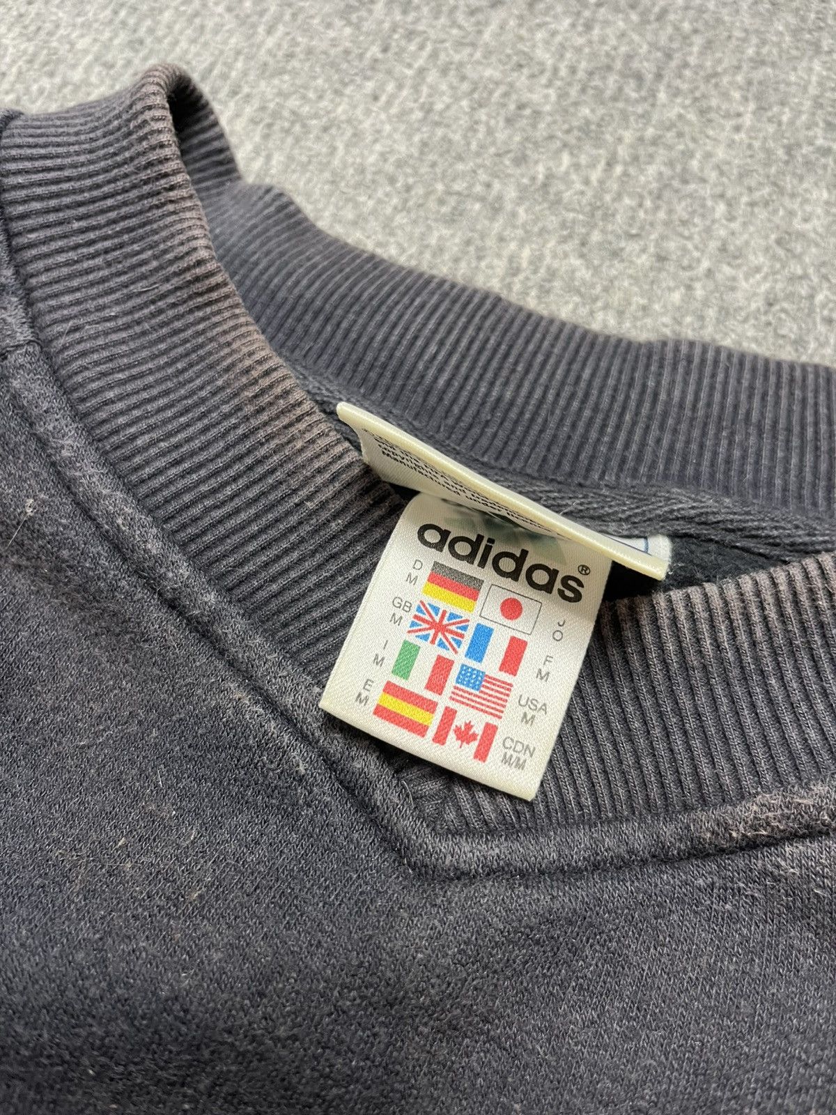 Adidas Vintage Adidas world cup Japan sweatshirt Size US M / EU 48-50 / 2 - 4 Thumbnail
