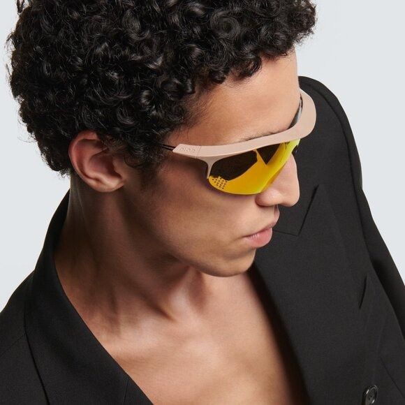 Dior Dior DIORXPLORER M1U 78A4 Sunglasses Dark Beige Shield Frame Size ONE SIZE - 3 Thumbnail
