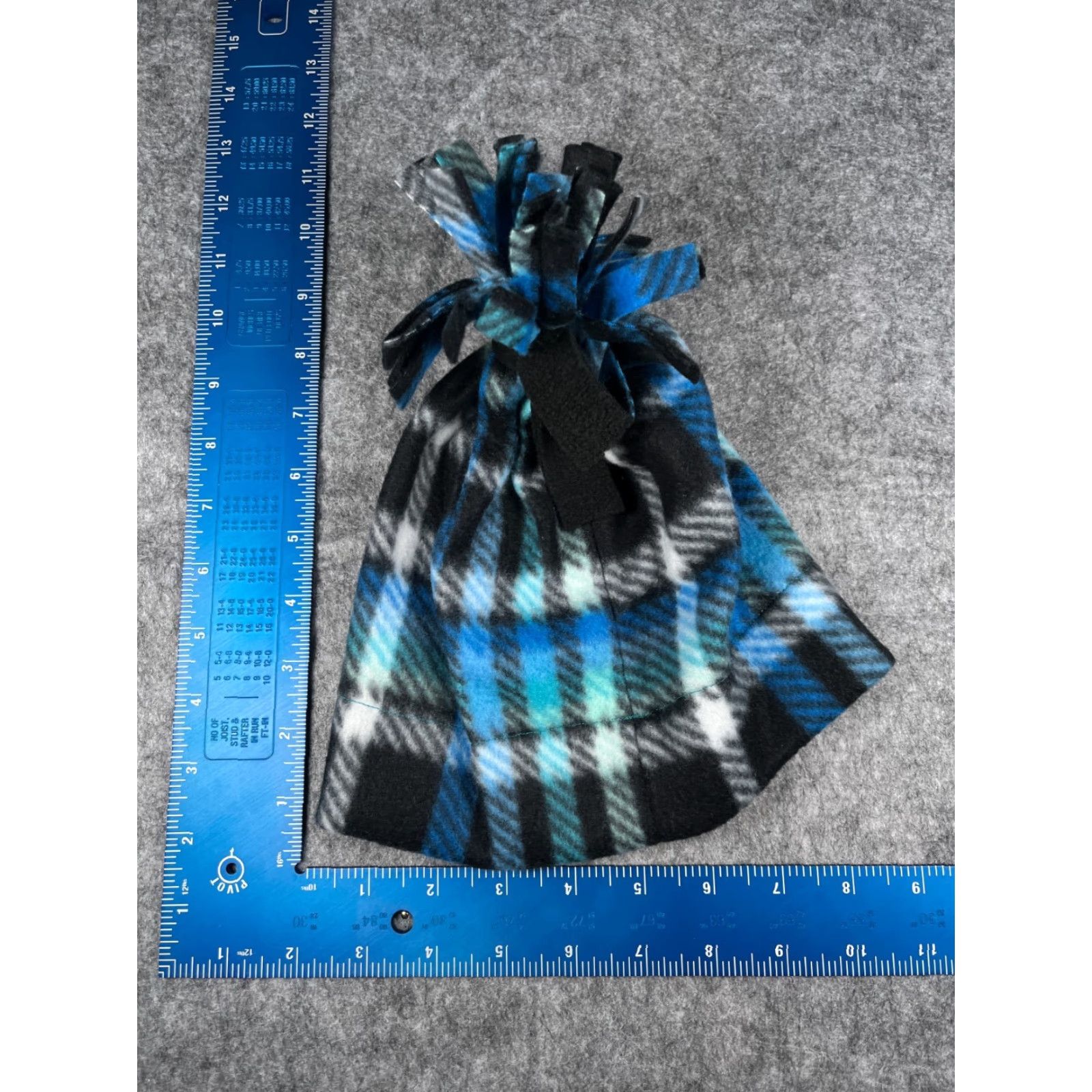 Vintage Beanie Toque Adult One Size Blue Plaid Knit Polyester Fleece Lightweight Ski Pom Size US M / EU 48-50 / 2 - 4 Thumbnail