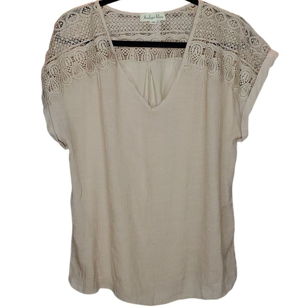 Other Indigo Rose Beige Lace Shoulder Blouse Short Sleeve Top 1X Size XL / US 12-14 / IT 48-50 - 1 Thumbnail