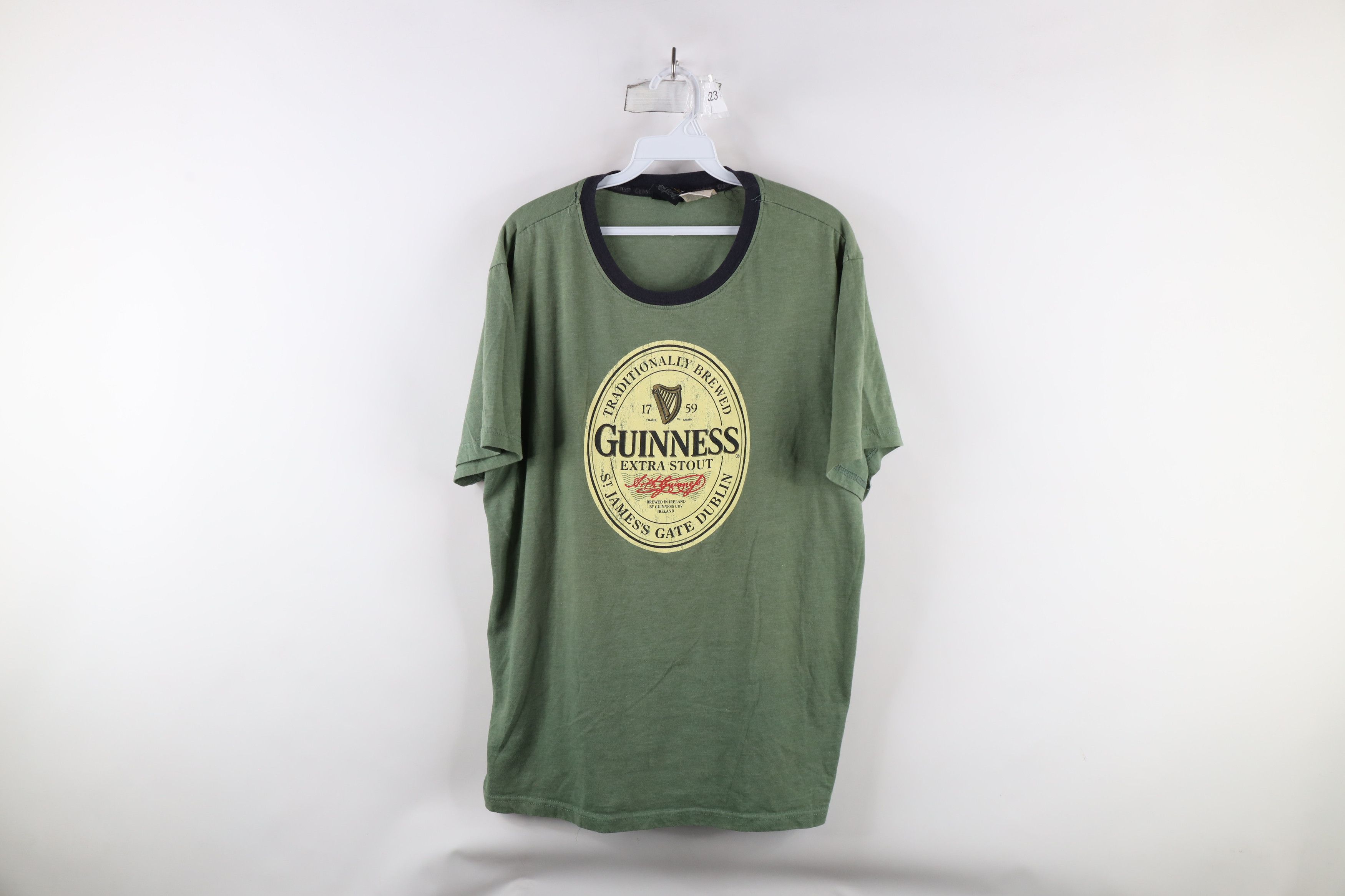 Vintage Vintage Guinness Beer Spell Out Extra Stout Beer T-Shirt Size US L / EU 52-54 / 3 - 1 Thumbnail