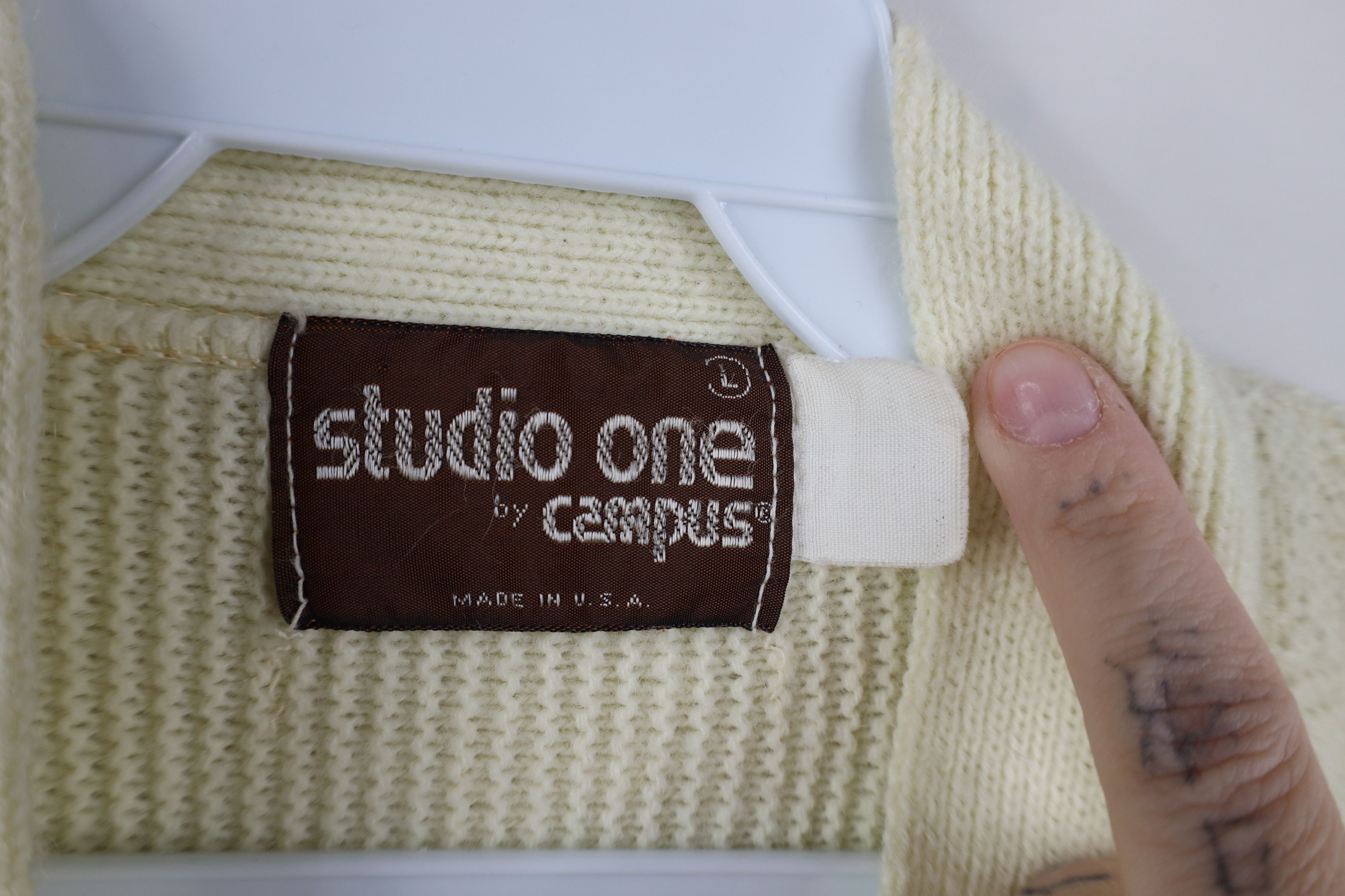 Vintage Vintage 70s Streetwear Knit Cardigan Sweater Beige USA Size US L / EU 52-54 / 3 - 7 Thumbnail